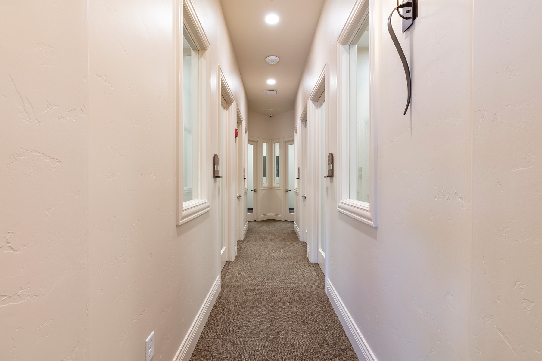 Phenix Salon Suites hallway